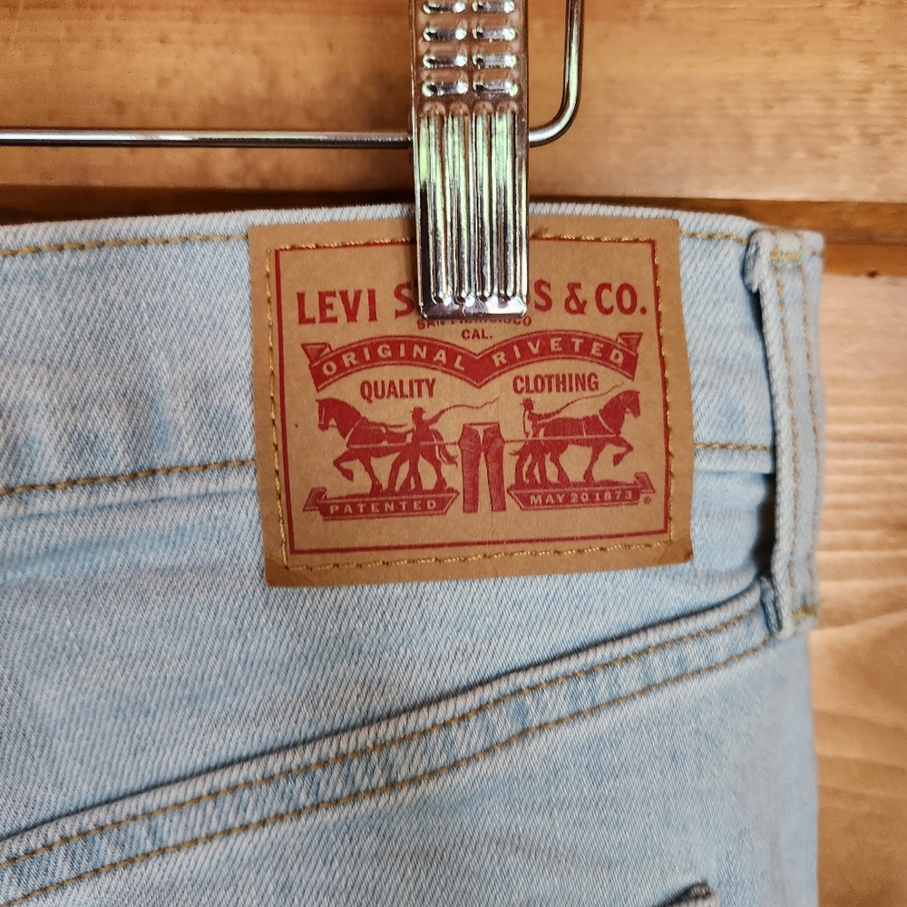 Levi's 💜 Ribcage Straight Ankle Jeans Light Wash High Rise Distressed 32 X 27"‎ - Picture 9 of 14